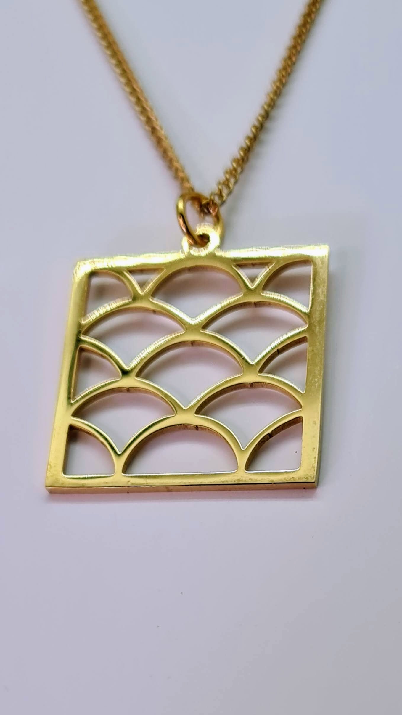 Colgante Cuadrado dorado