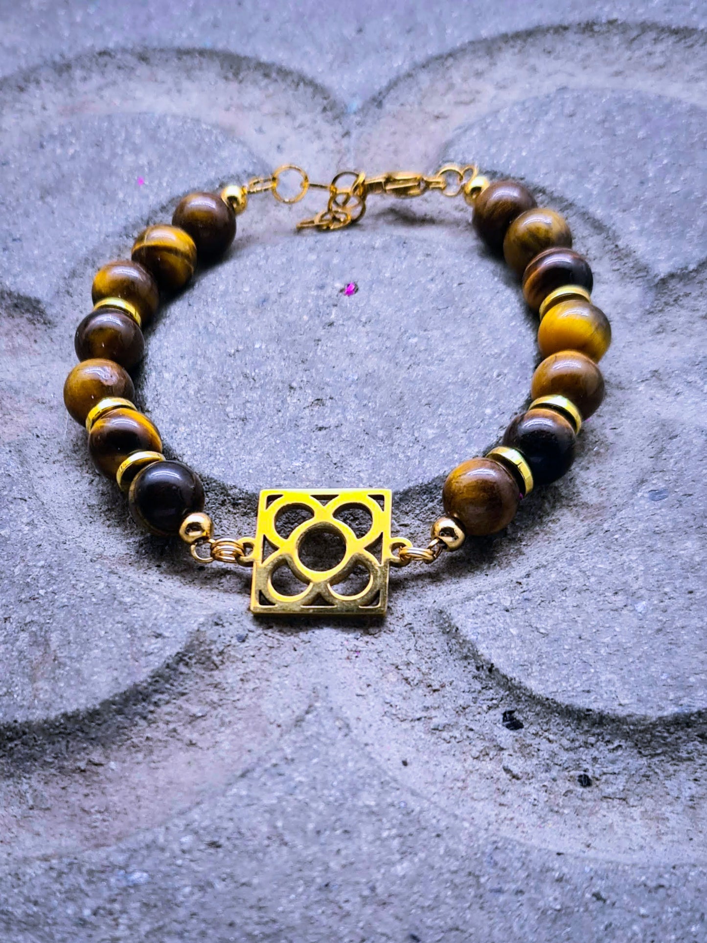 Pulsera de Ojo de Tigre con la rajola de Barcelona de acero inoxidable dorado, diseño elegante para mujer.